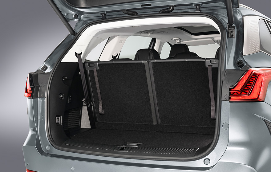 7-Seat Flexible &amp; Versatile Space<br/>60/40 folding for 2nd row + 50/50 folding for 3rd row, Easy Entry for convenient access, practical and variable space.